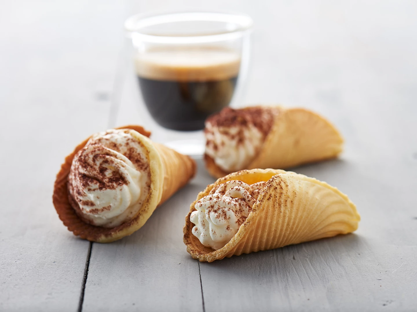 Bretzel- und Waffeleisen Bretzeli & Waffles
